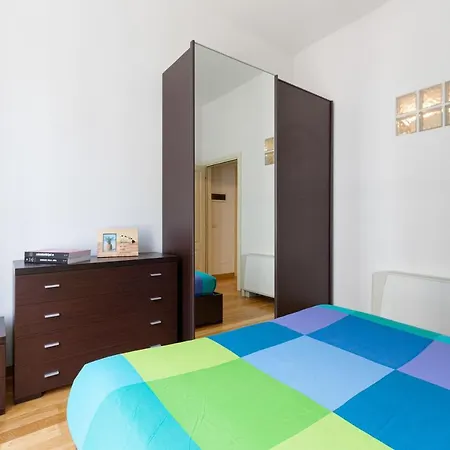 Appartamento con balcone- Bullona District-2